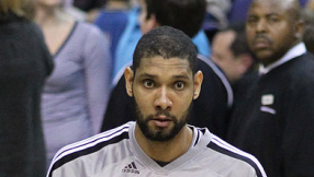 Tim Duncan divorcing wife Amy? wants prenup enforced - divorce on hold until Spurs\' NBA final? [REPORT, VIDEO]