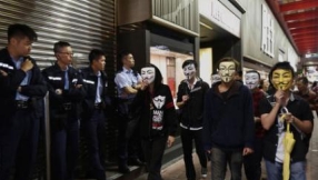 Hong Kong democracy protesters in fresh clashes with police 