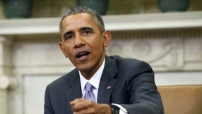 Obama hangs out with Girl Scouts, gives them a confidence boost