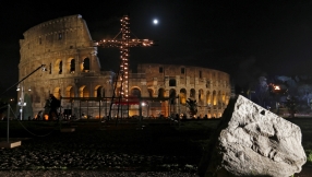 On Good Friday, Pope decries persecution of Christians