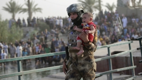 Iraqis prepare assault to retake Ramadi after Islamic State victory 
