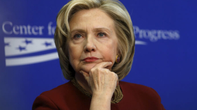 Critics take potshots at Hillary Clinton\'s purse, pointing out her $250,000 fee for a one-hour speech