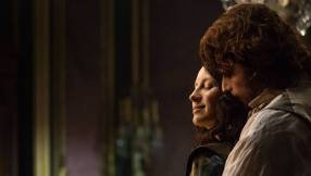 \'Outlander\' season 2 news: Show releases first look at Claire and Jamie in Paris