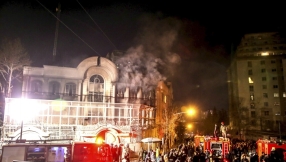 Iranian protesters storm Saudi embassy after execution of prominent Shi\'ite cleric