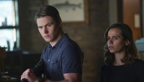 \'The Originals\' season 3 episode 17 spoilers: Finn and Elijah set aside their differences to save Freya in \'Behind the Black Horizon\'