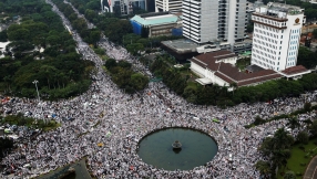 Thousands Urged To Vote Muslim And Against Christian In Jakarta