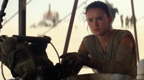 \'Star Wars: Episode 8\' spoilers, plot rumors: New claims suggest Rey is actually royalty