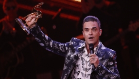 Robbie Williams Riles Christians With Foul Language In Flagship Church