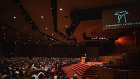 John MacArthur says he'll start prison ministry if he's put in jail over church services 