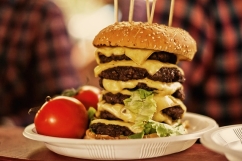 People Should Avoid Ordering These 5 Things in a Restaurant