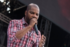 Gospel Singer Says He Feels \'Spiritually Fatigued\' After Debating With Other Christians Online