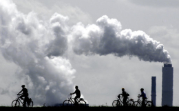 UN Climate Chief: Faith groups must act on climate change