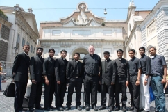 Vatican clergy to meet Church of England in cricket match