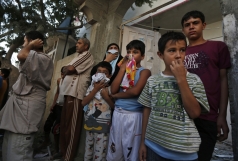 Gaza crisis \'spiralling out of control\' as ceasefire breaks down