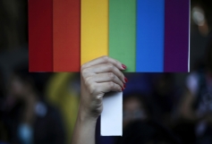 Alabama\'s only gay legislator threatens to reveal her peers\' marital infidelity