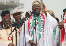 Boko Haram feared to be planning large scale attack around Nigeria\'s elections
