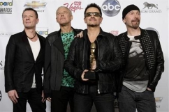 U2\'s travelling pastor dies