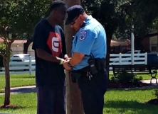 Amazing Christian conversion: Ex-convict who used to fear cops now prays for them