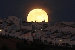 Blood Moon apocalypse? Mormon leaders issue statement not to worry