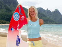 Bethany Hamilton hosts Make-A-Wish Hawaii Surf Camp, inspires participants to pursue their dreams