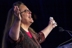 Kim Davis: Campaigners hail victory after same-sex marriage lawsuits dismissed